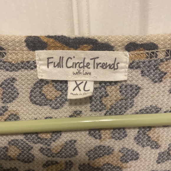Full Circle Trends Leopard top size XL - Picture 2 of 3